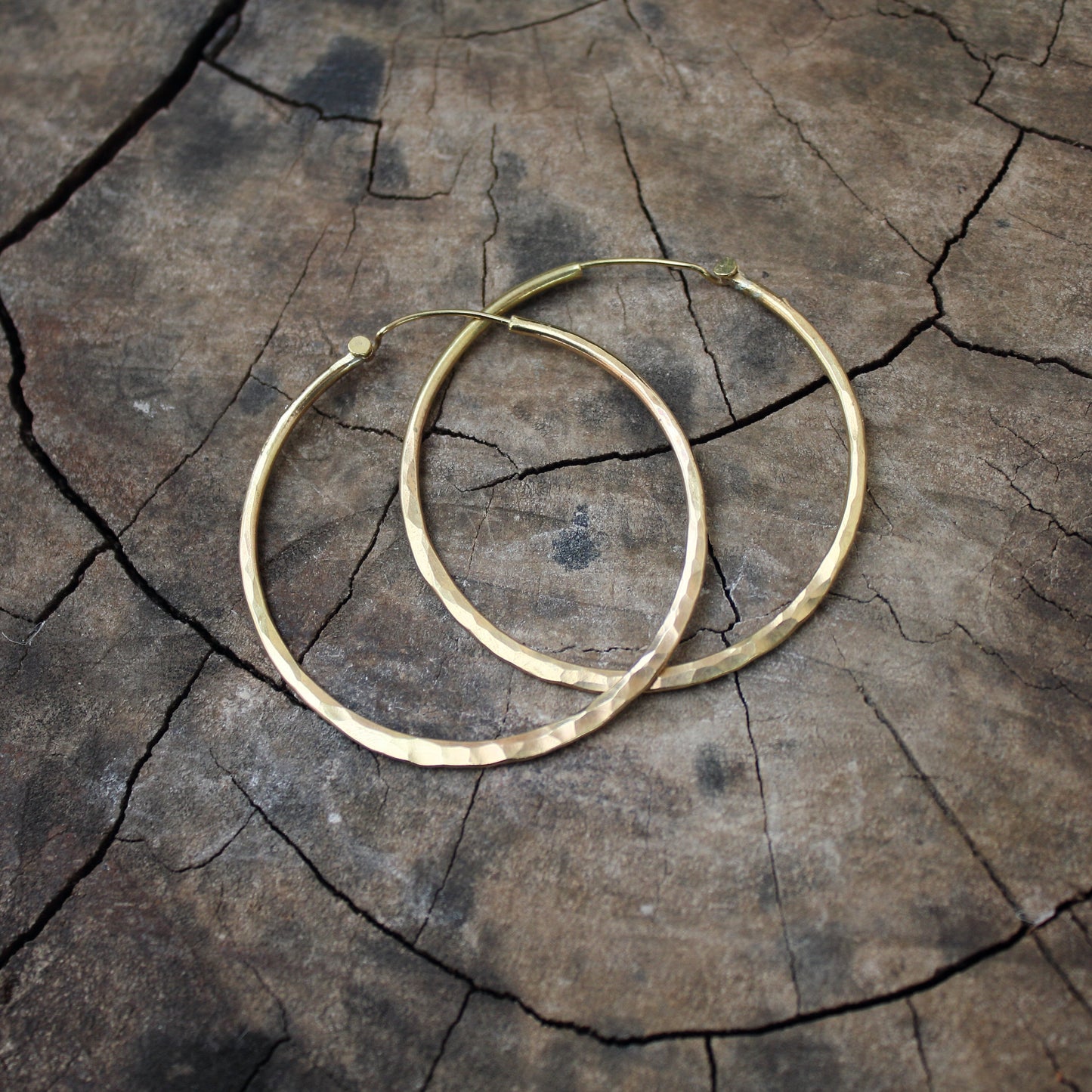 Aros martillados de dorados Grande, Medianos y Pequeños