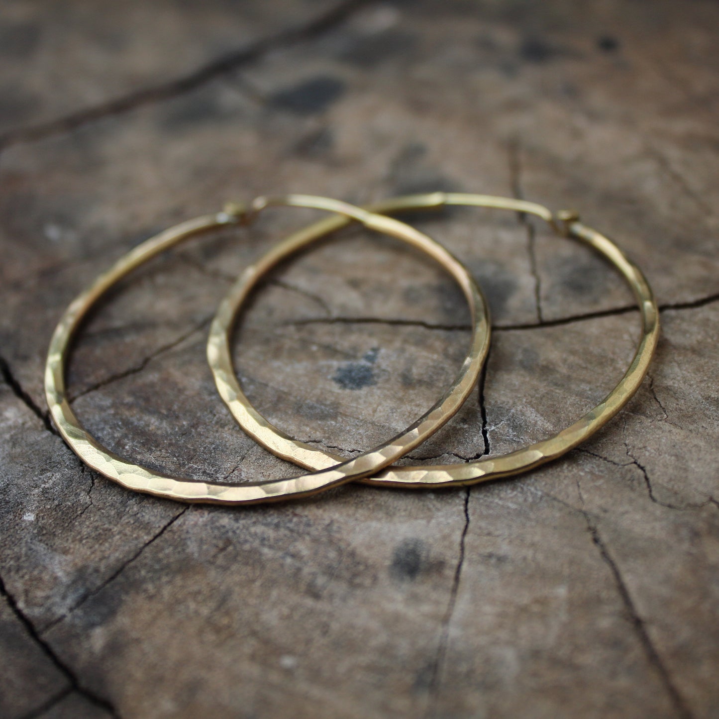 Aros martillados de dorados Grande, Medianos y Pequeños