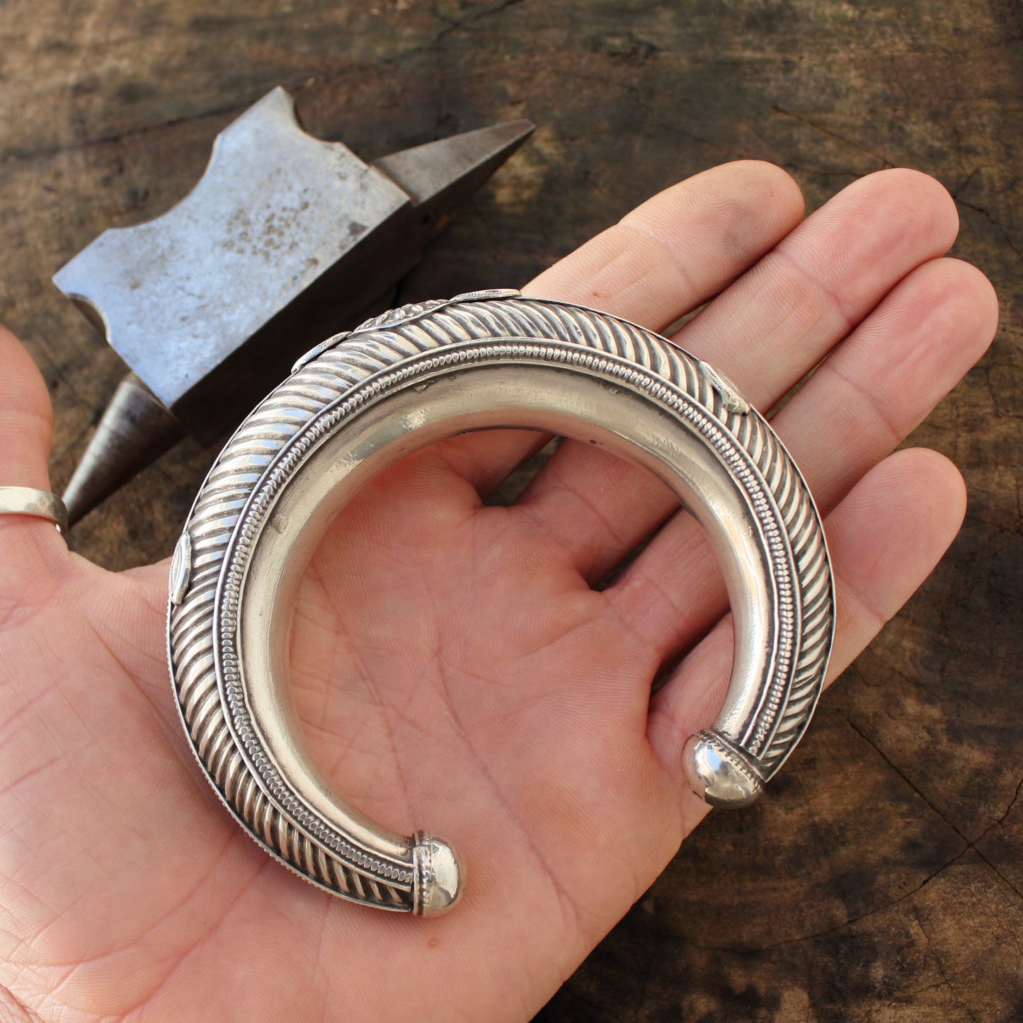 Pulsera Grande de Plata Ornamentada | Arenas Jewelry - ArenasJewelry