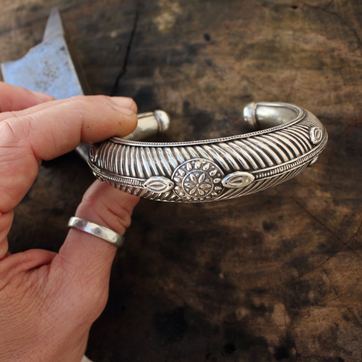 Pulsera Grande de Plata Ornamentada | Arenas Jewelry - ArenasJewelry