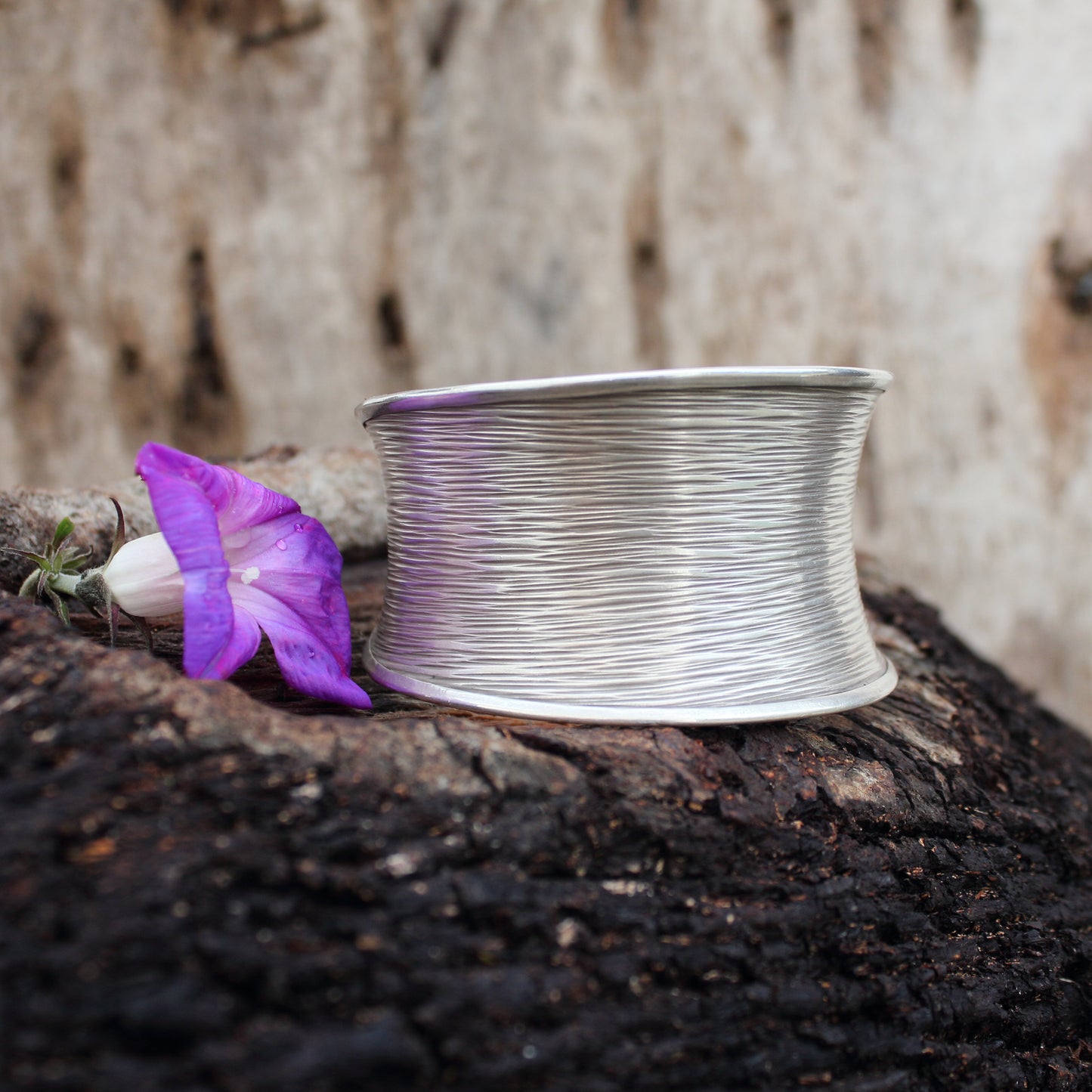 Pulsera Acha de Plata Ornamentada con Textura Rayas | Arenas Jewelry - ArenasJewelry