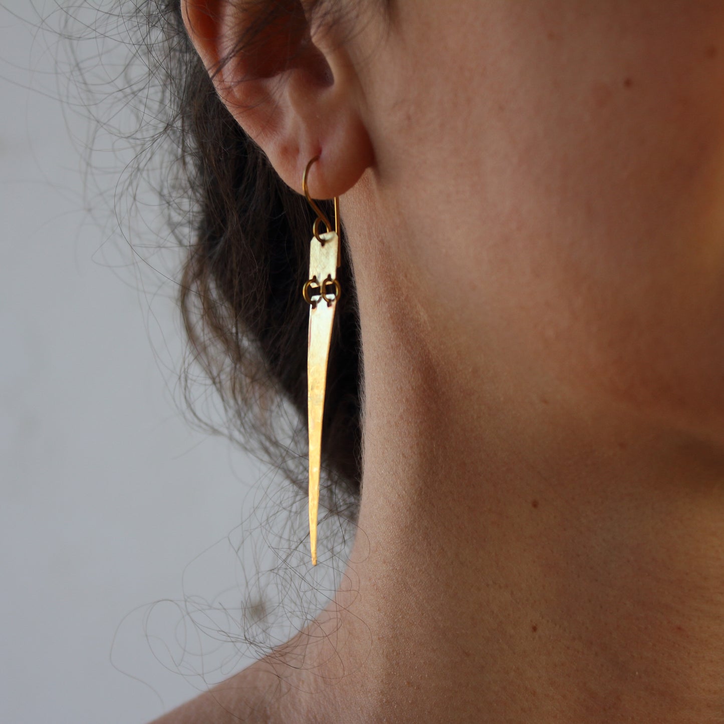 Pendientes de largos de Latón con pico triangular