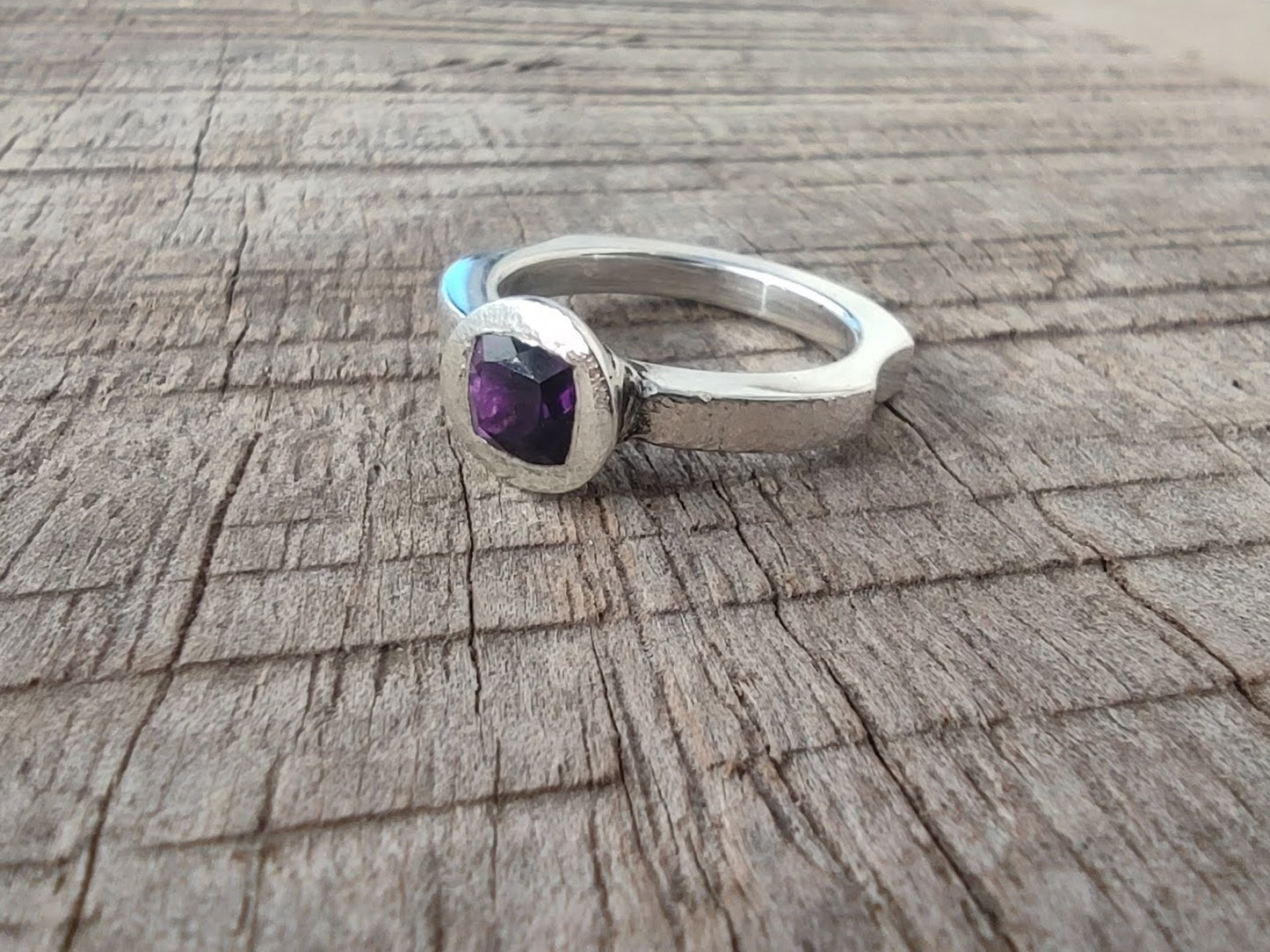 Anillo de Amatista Talla Cojín y Plata de Ley | Hecho a Mano Talla 14 - ArenasJewelry
