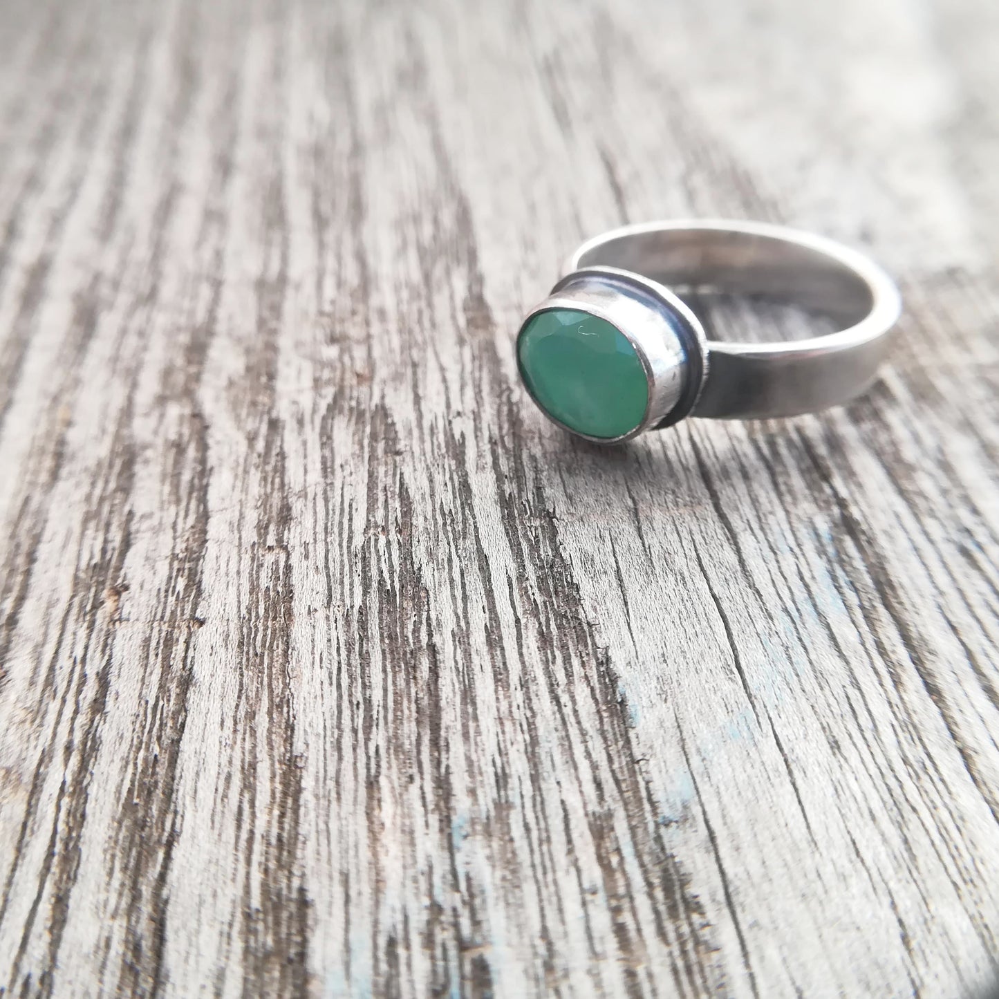 Anillo de Crisoprasa y Plata de Ley | Hecho a Mano Talla 14 - ArenasJewelry