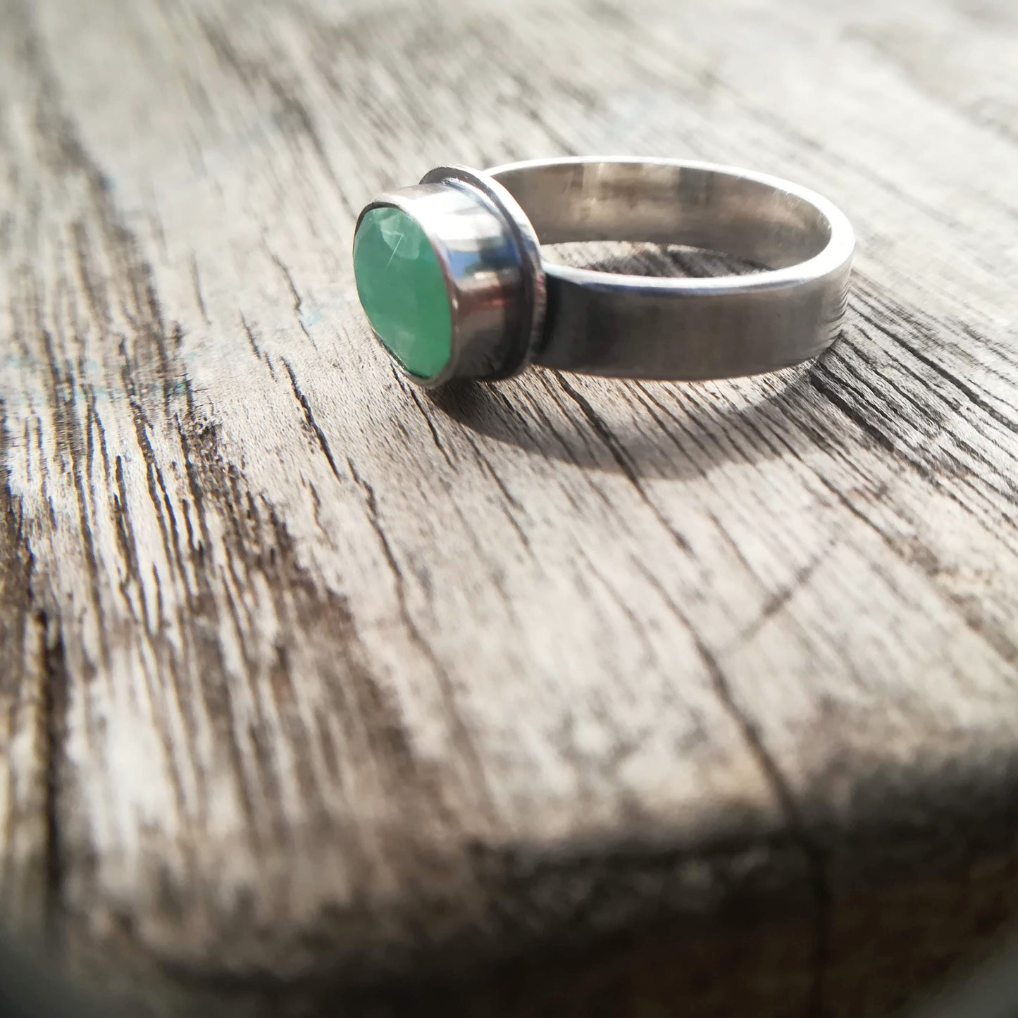 Anillo de Crisoprasa y Plata de Ley | Hecho a Mano Talla 14 - ArenasJewelry