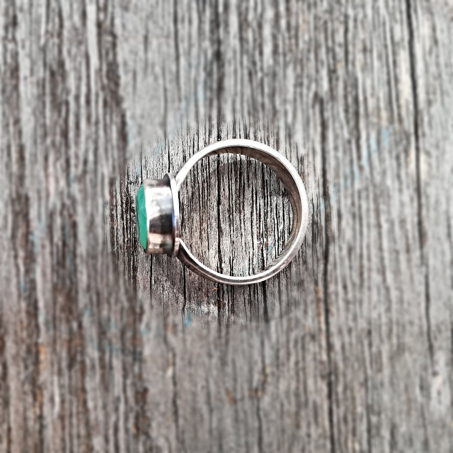 Anillo de Crisoprasa y Plata de Ley | Hecho a Mano Talla 14 - ArenasJewelry