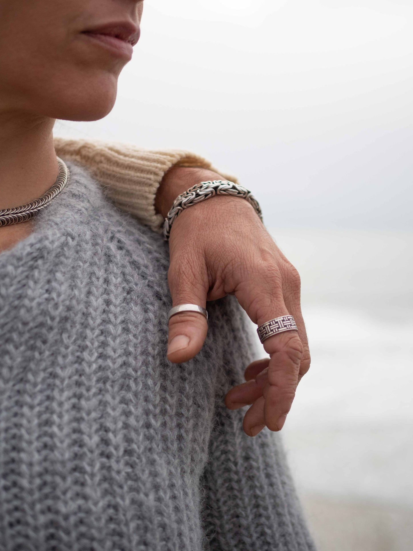 Anillo de Plata Masculino Talla 25 modelo entrecruzado - ArenasJewelry