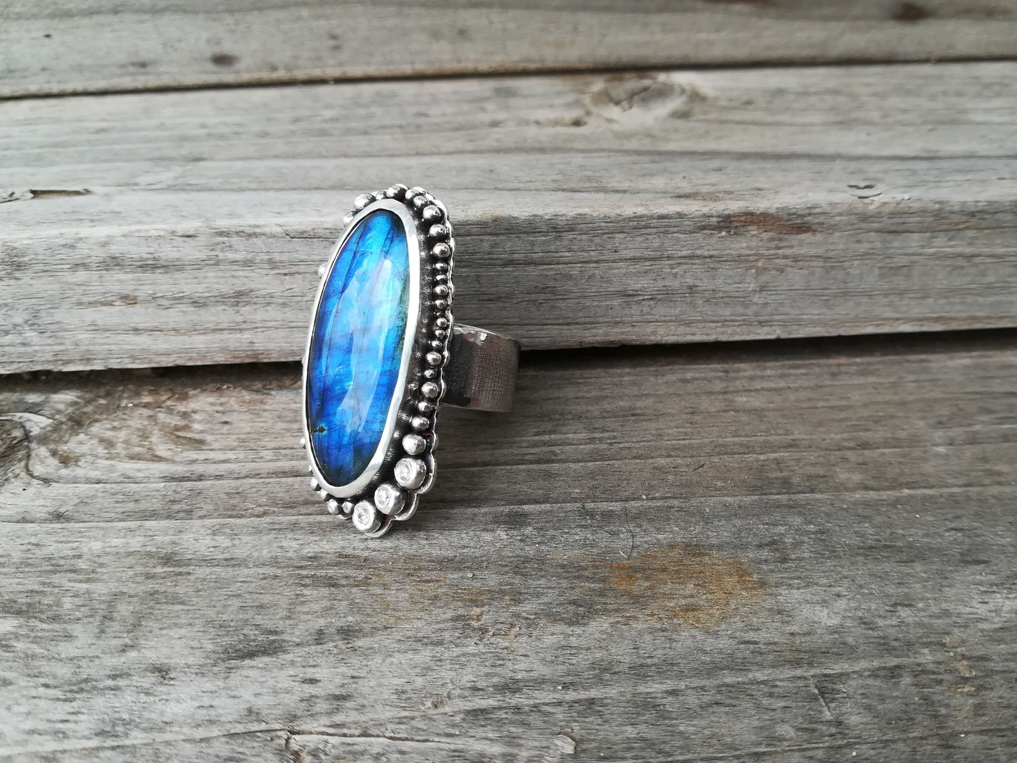 Anillo de Labradorita y Circonitas en Plata de Ley | Hecho a Mano Talla 17 - ArenasJewelry