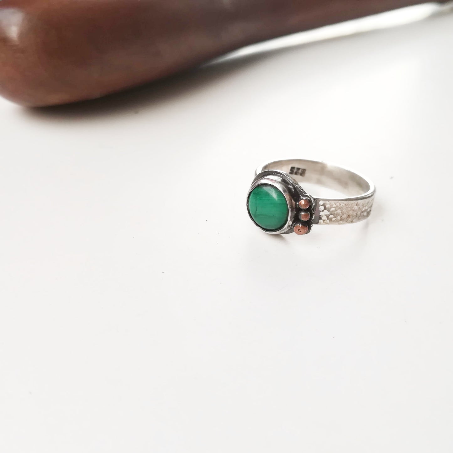 Anillo de Malaquita y Plata de Ley | Hecho a Mano Talla 14 - ArenasJewelry