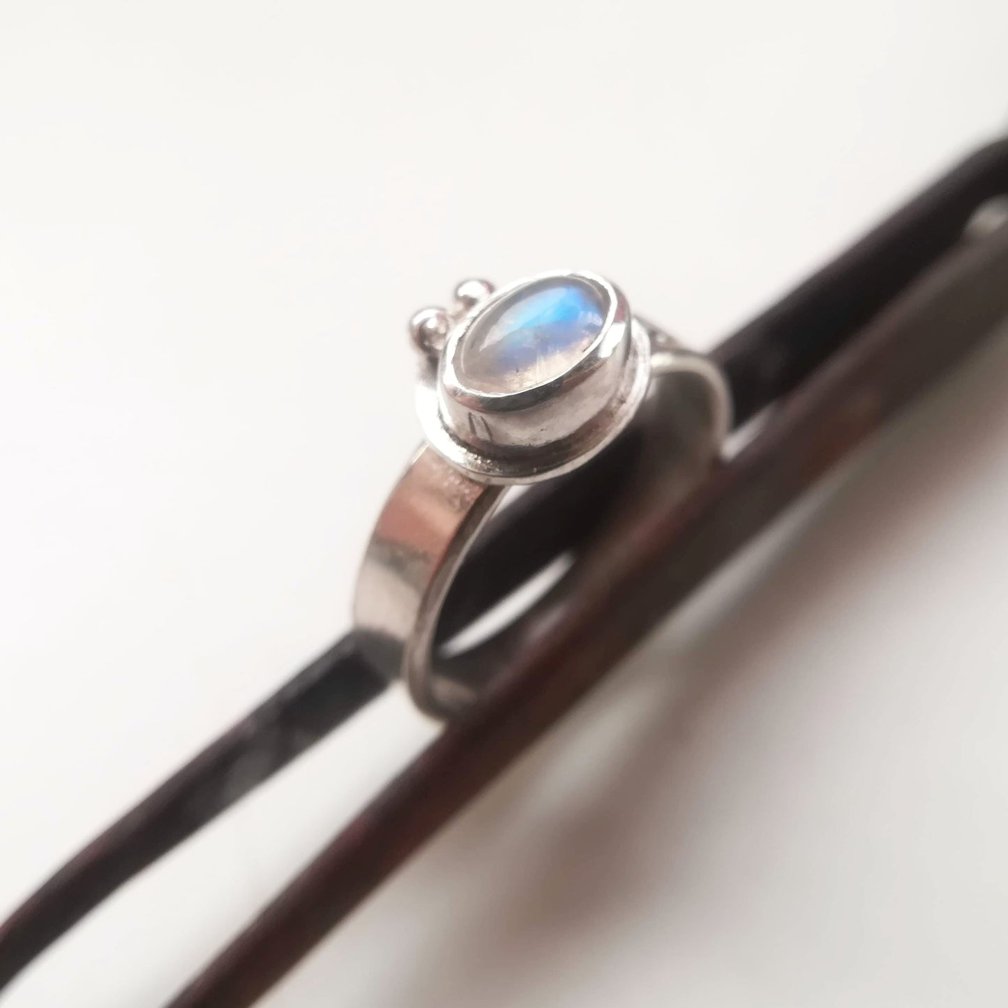 Anillo de Piedra Luna, Circonita y Plata de Ley | Hecho a Mano Talla 12 (5 3/4 US) - ArenasJewelry