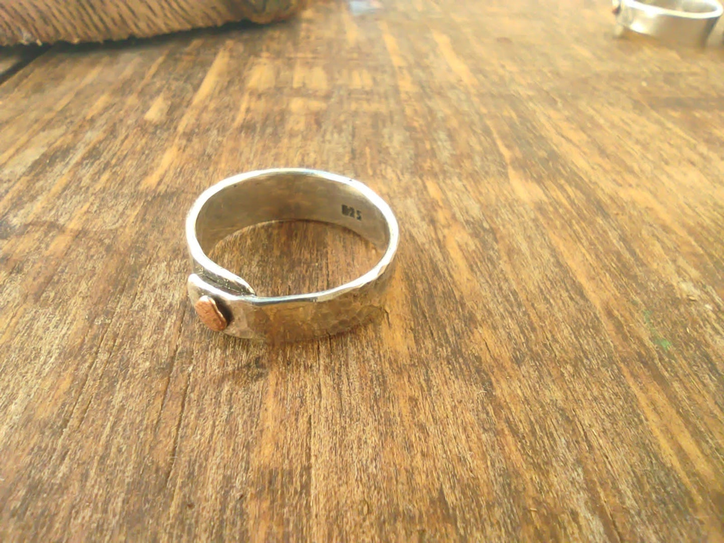 Anillo de Plata y Cobre Texturizado | Hecho a medida - ArenasJewelry