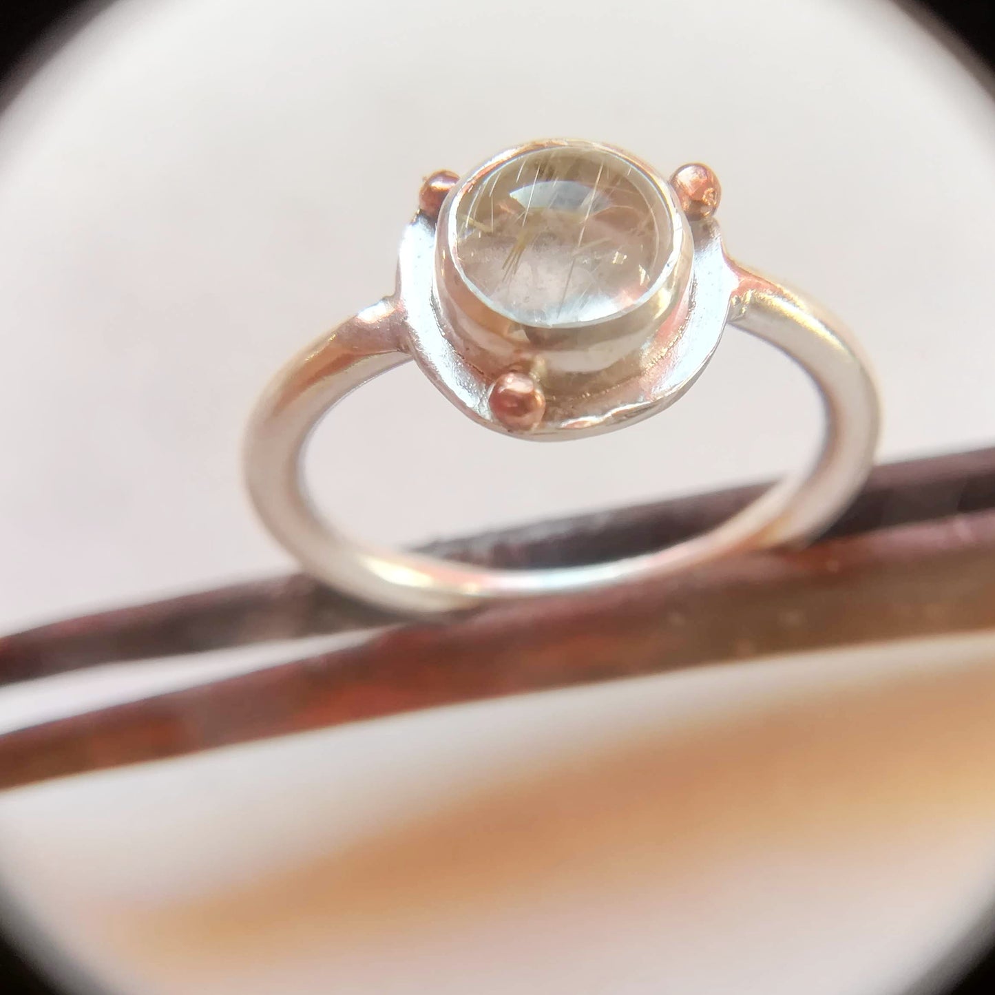 Anillo de Cuarzo Rutilado y Plata de Ley | Hecho a Mano Talla 14 - ArenasJewelry