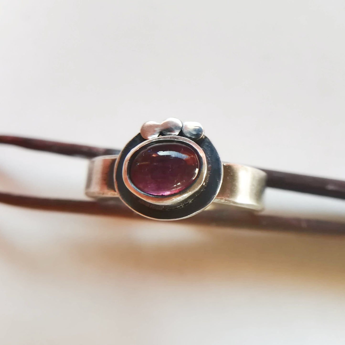 Anillo de Turmalina y Plata de Ley | Hecho a Mano Talla 15 (7 1/2US) - ArenasJewelry