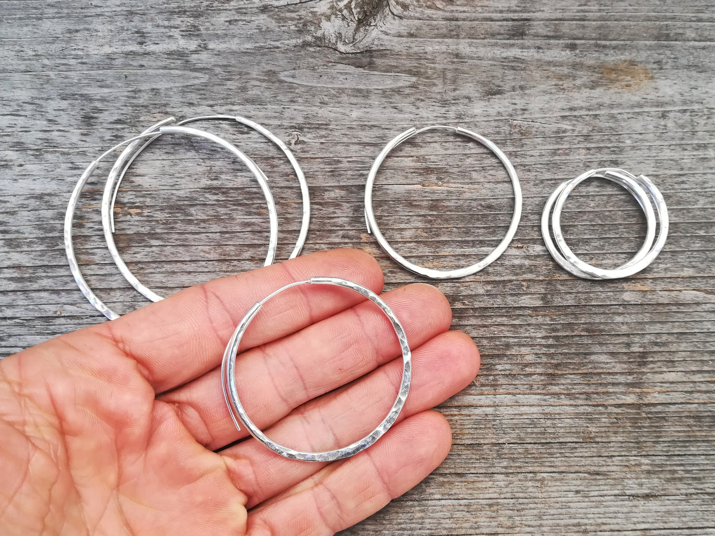 Aros martillados en Plata de Ley | Grande, Medianos y Pequeños - ArenasJewelry