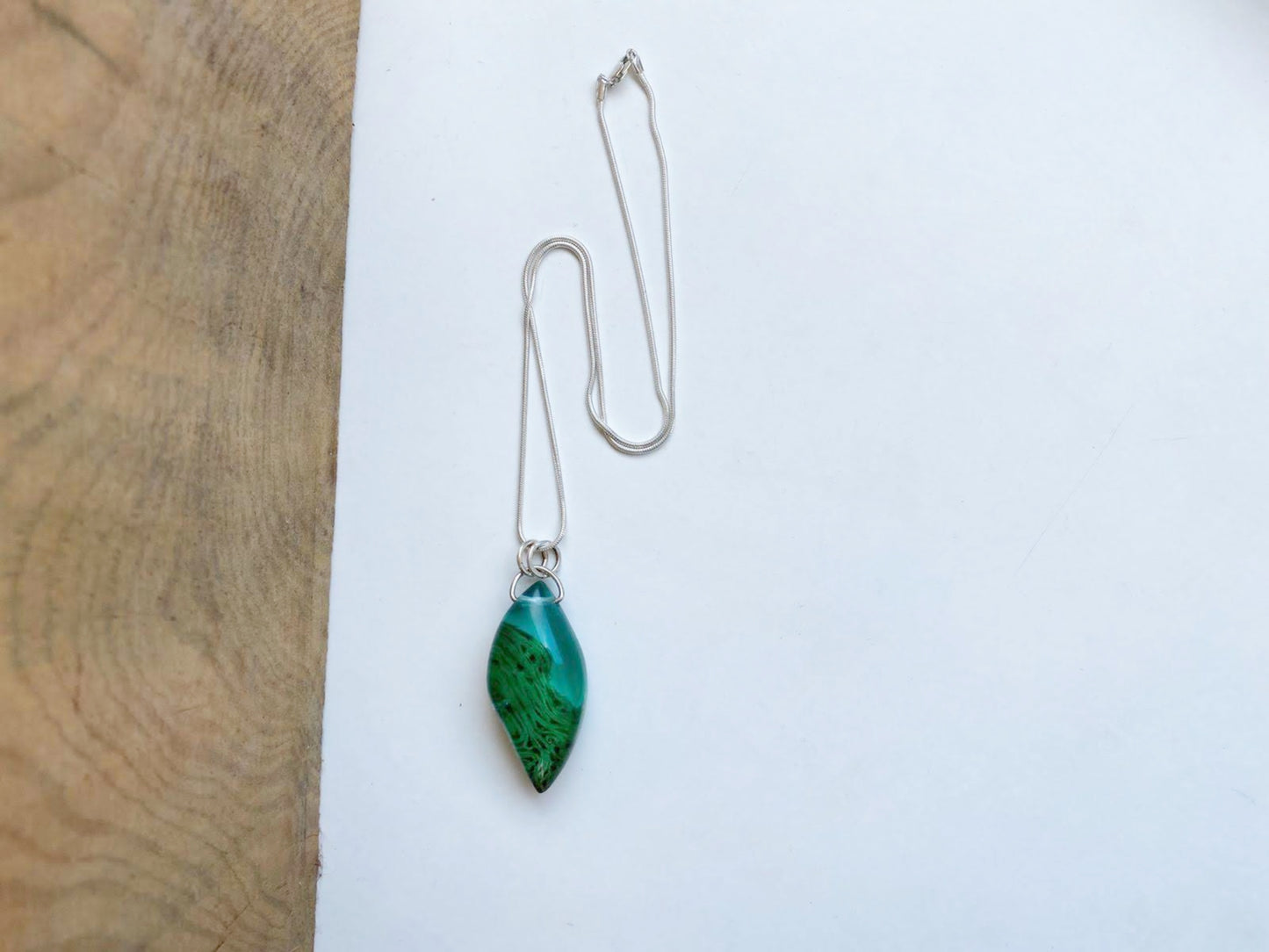 Colgante Resina Epoxi y Maderan | Hoja - ArenasJewelry