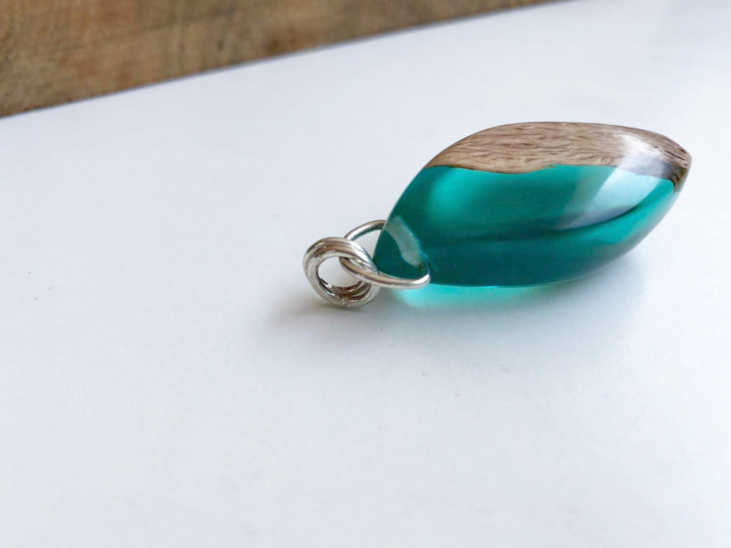 Colgante Resina Epoxi y Maderan | Hoja - ArenasJewelry