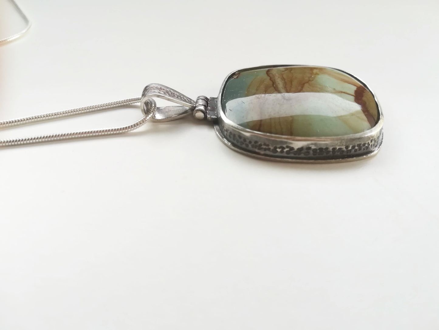 Colgante Samsonite Rectangular y Plata de Ley con Salamandra calada - ArenasJewelry