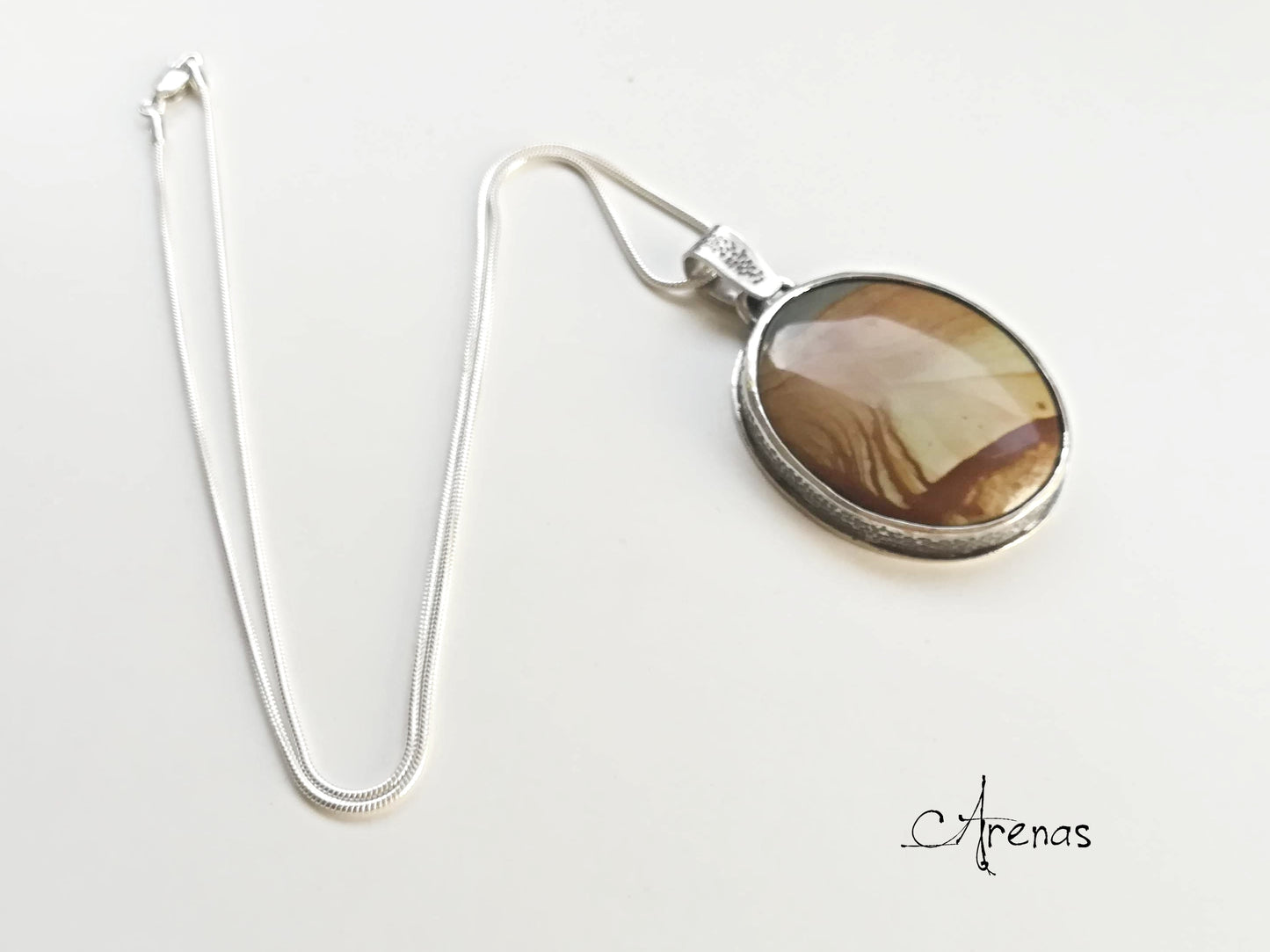Colgante Samsonite Oval y Plata de Ley con Salamandra calada - ArenasJewelry