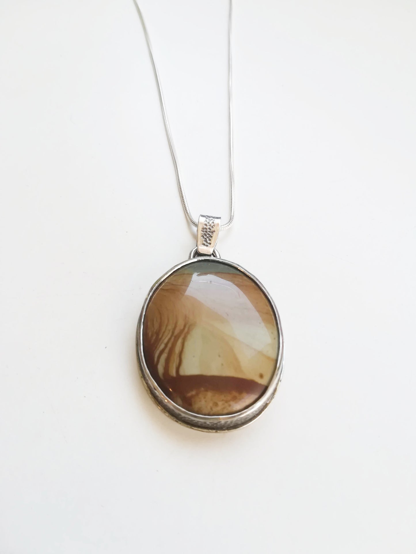 Colgante Samsonite Oval y Plata de Ley con Salamandra calada - ArenasJewelry