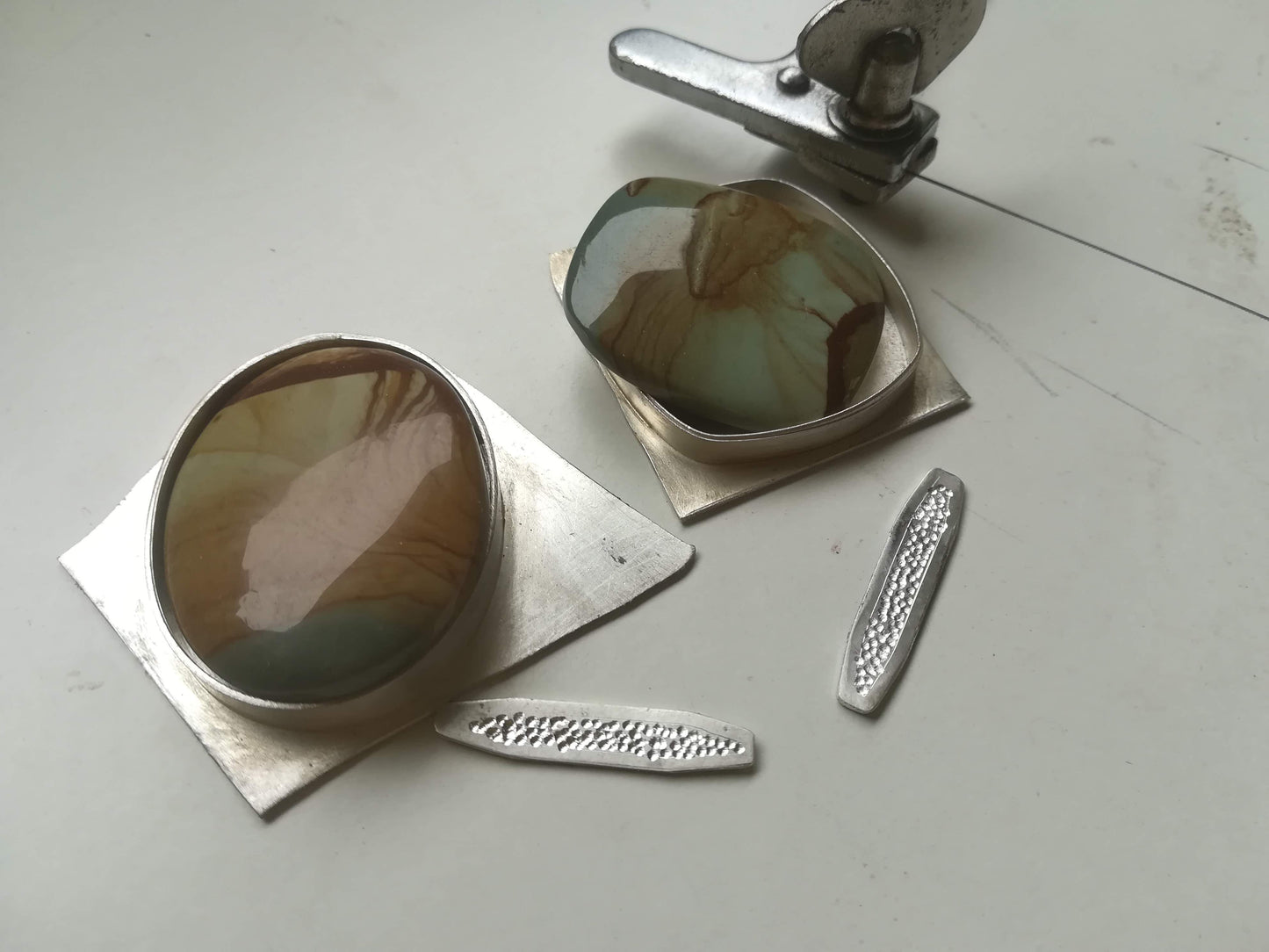 Colgante Samsonite Oval y Plata de Ley con Salamandra calada - ArenasJewelry