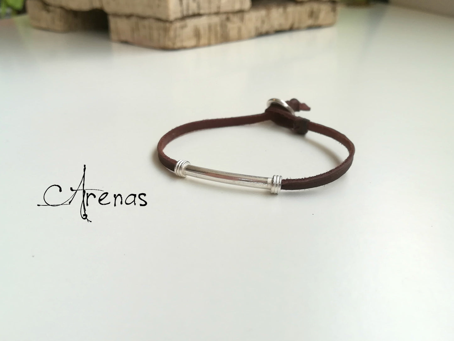 Pulsera Fina de Cuero y Plata de Ley - ArenasJewelry