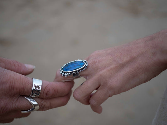 Anillo de Labradorita y  Circonitas en Plata de Ley | Hecho a Mano Talla 17