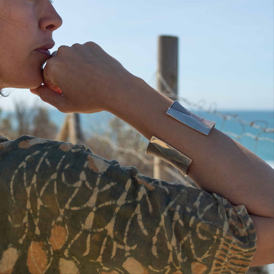 Pulsera Grande de Plata Ornamentada con Alambre entorchado  | Arenas Jewelry - ArenasJewelry