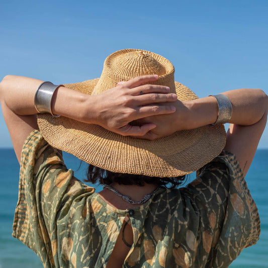 Pulsera Acha de Plata Ornamentada con Textura Rayas  | Arenas Jewelry - ArenasJewelry