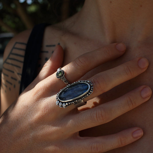 Anillo de Labradorita y Circonitas en Plata de Ley | Hecho a Mano Talla 17