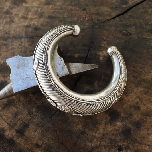 Pulsera Grande de Plata Ornamentada | Arenas Jewelry - ArenasJewelry