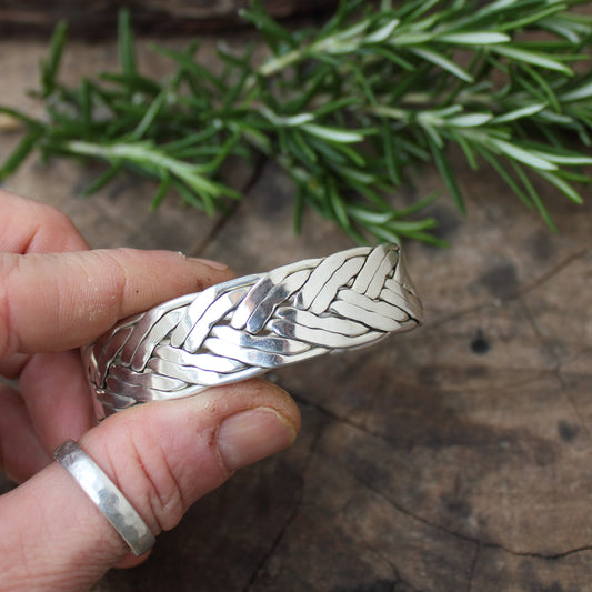 Pulsera rígida hecha a mano, brazalete ancho de plata trenzado, brazalete, pulsera - ArenasJewelry