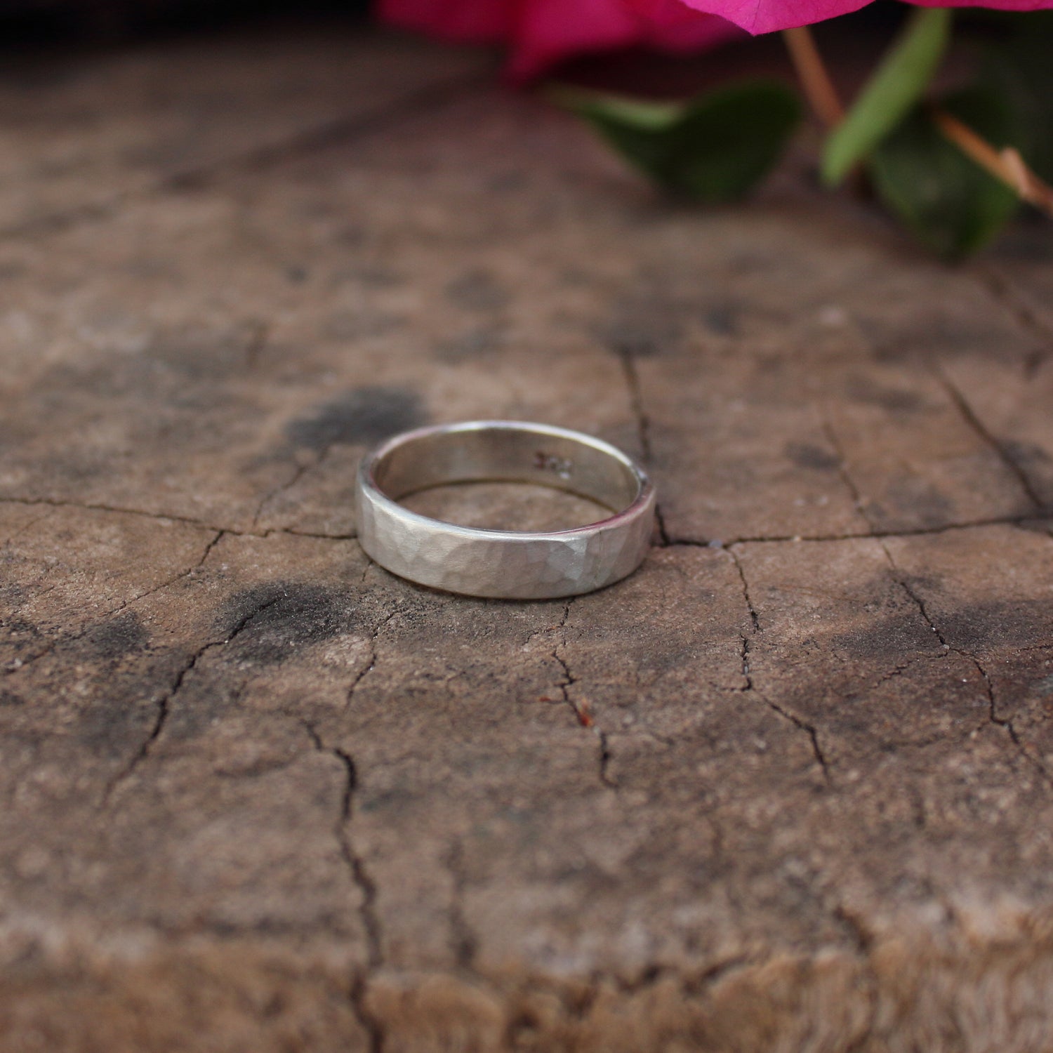 Anillo de Plata Martillada | Hecho a Mano | Joyería Artesanal Unisex - ArenasJewelry