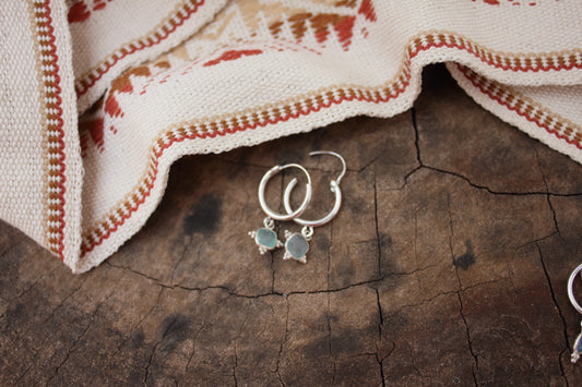 Aros de Plata con Piedras Naturales | Pendientes Hechos a Mano | Diseño Minimalista Unisex - ArenasJewelry