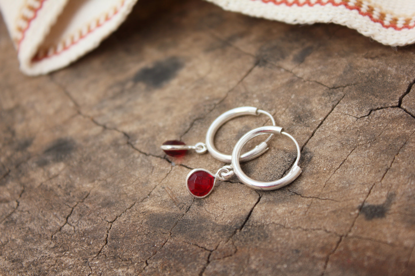 Aros de Plata con Piedras Naturales | Pendientes Hechos a Mano | Diseño Minimalista Unisex - ArenasJewelry