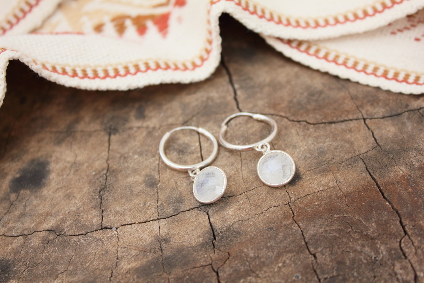 Aros de Plata con Piedras Naturales | Pendientes Hechos a Mano | Diseño Minimalista Unisex - ArenasJewelry