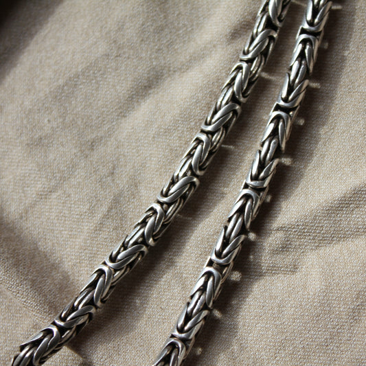 Collar de Cadena de Plata Modelo Bizantino de 45,5 cm de longitud | Arenas Jewelry - ArenasJewelry