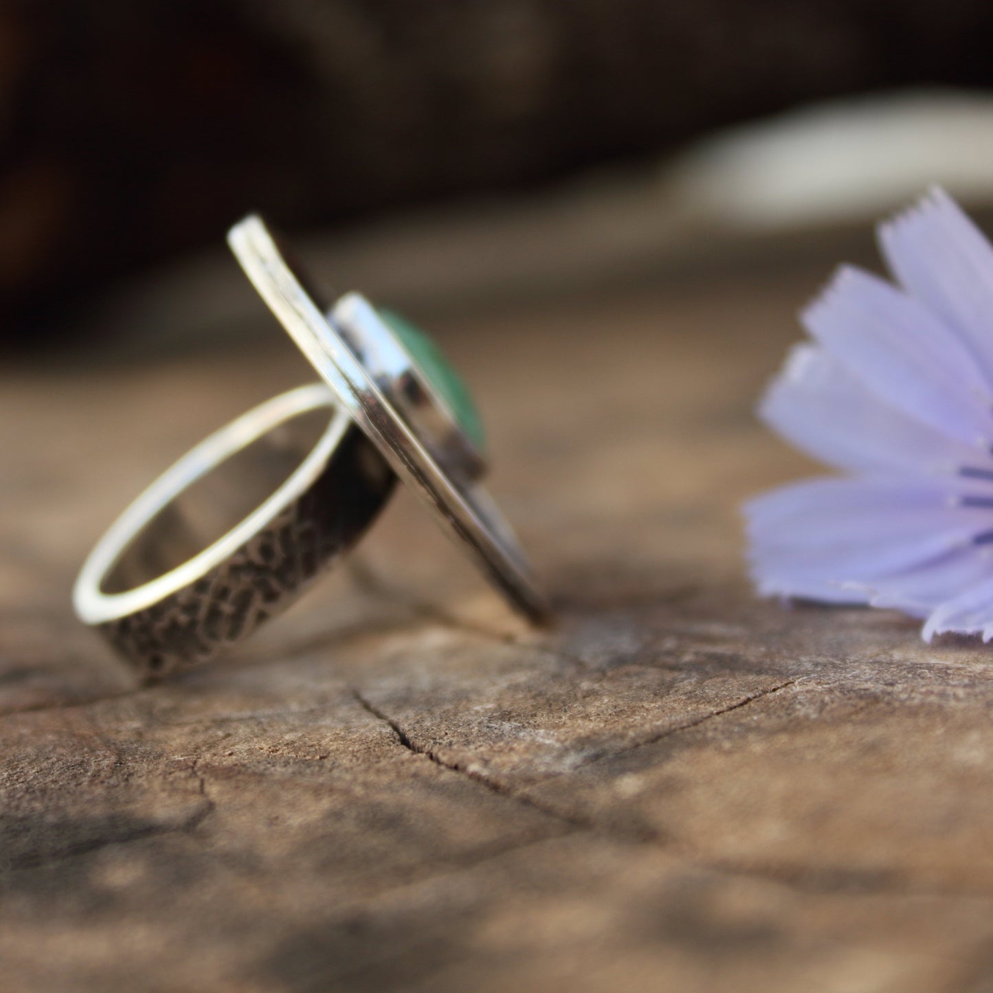 Anillo Grande de Plata de Ley y Gema Crisoprasa nº 15