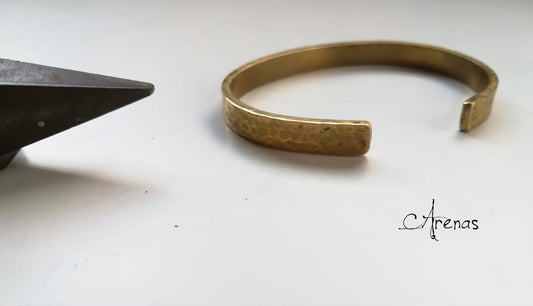 Pulsera de Laton Rústica - Brazalete Rigido Abierto - ArenasJewelry